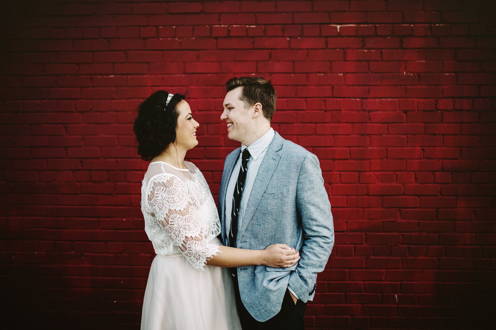 engagement session in deep ellum dallas
