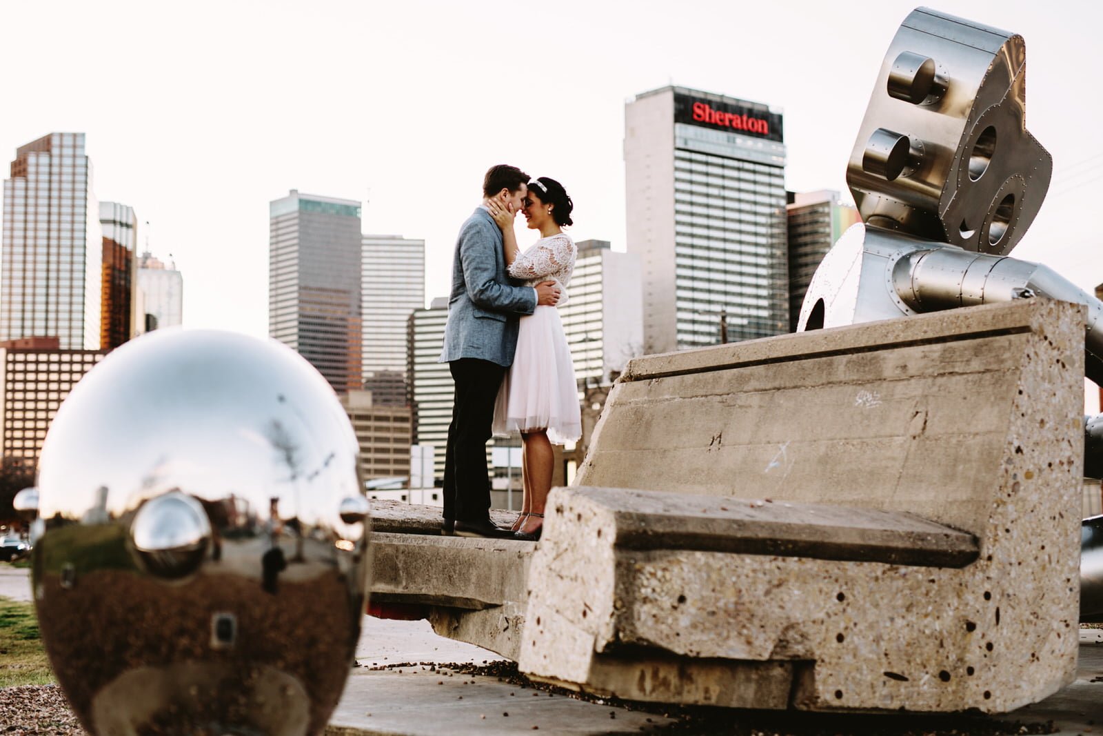 engagement session in deep ellum dallas