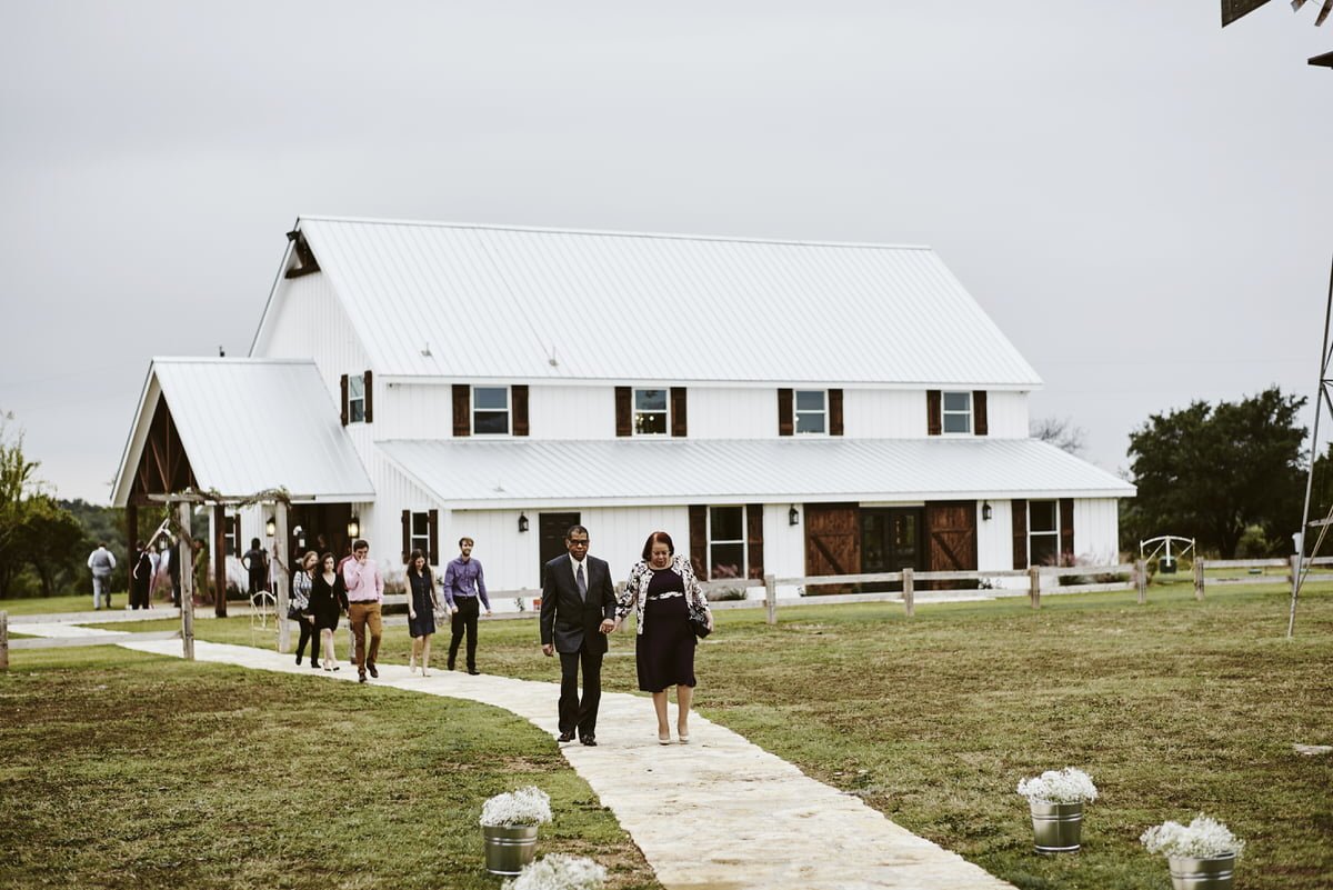 wedding at five oaks farm ceremony