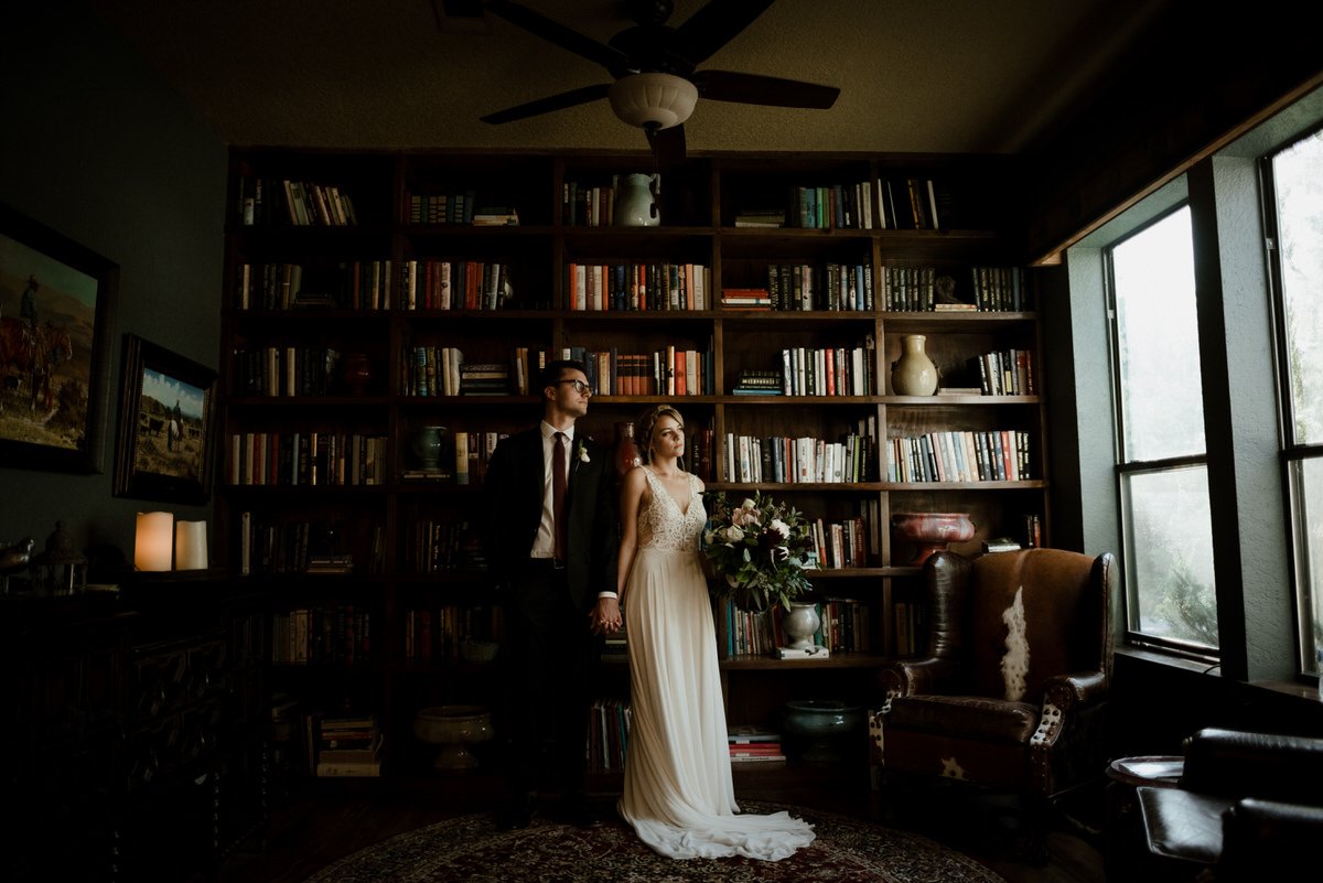 bride and groom at avalon legacy ranch