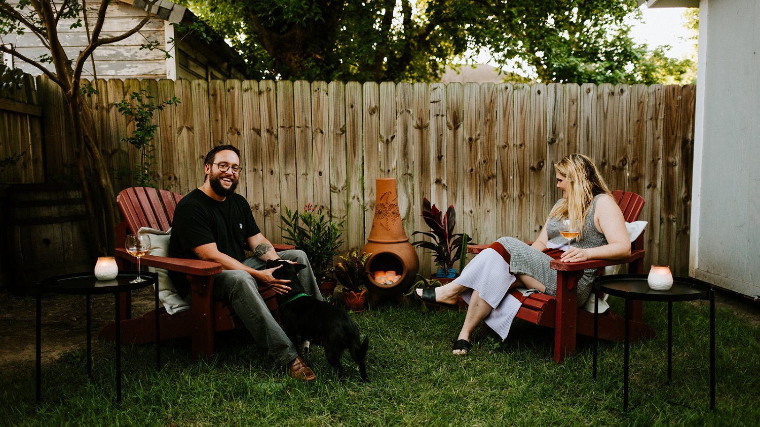 austin backyard engagement session